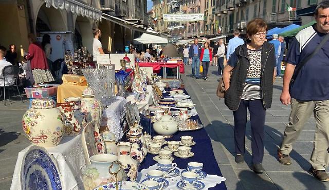 Il Mercatino dei tesori nascosti: la domenica dell'antiquariato tra vintage e pezzi unici