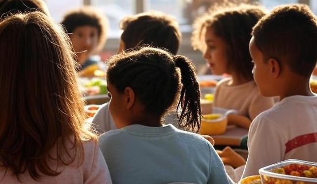 la mensa delle scuole cebane gestita dal CFP