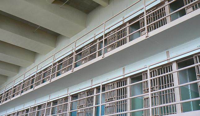 Morto il detenuto di 265 kg che non era potuto entrare nel carcere di Cuneo