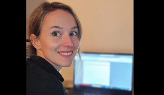 Aveva una storia nel cassetto dal liceo: oggi la pubblica per "Il Battello a Vapore"