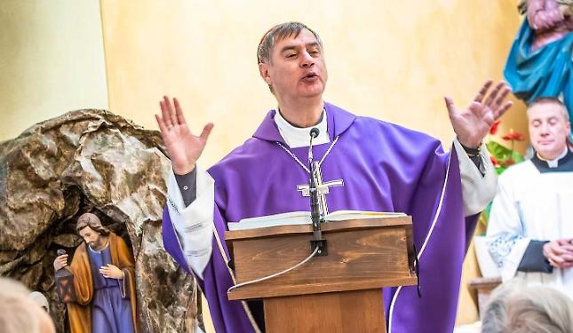 &ldquo;Torino non &egrave; violenza, &egrave; carit&agrave;&rdquo;: l&rsquo;appello dell&rsquo;arcivescovo dopo la notte di guerriglia