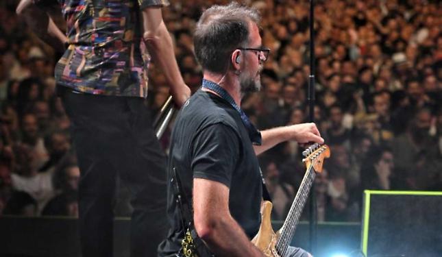 Chitarre &ldquo;da tour&rdquo;: a Fossano l&rsquo;esperto che lavora con Subsonica, Verdena e Colapesce