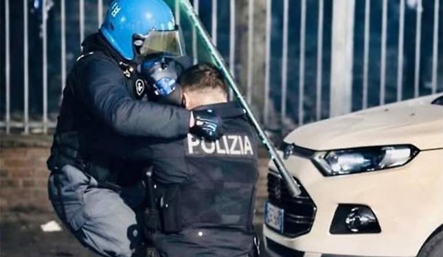 Giorgia Meloni a Torino per incontrare l'agente ferito