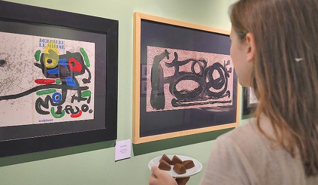 L'arte si fa pi&ugrave; dolce se la si ammira gustando cioccolato