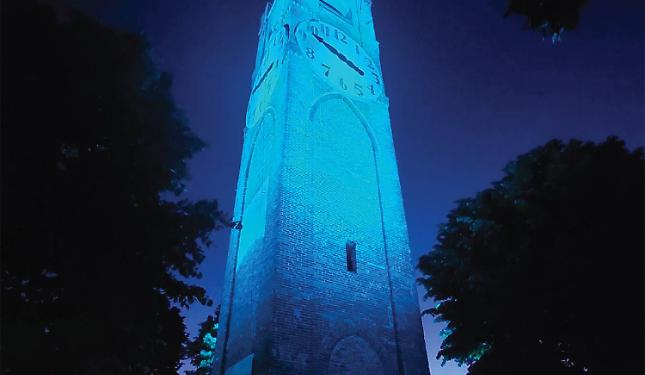 Una torre tutta blu: ecco perch&eacute;