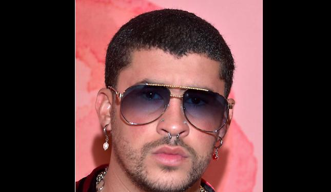 Chi &egrave; Bad Bunny? il &ldquo;coniglio dispettoso&rdquo; vincitore dei Grammy che ha osato sfidare Trump