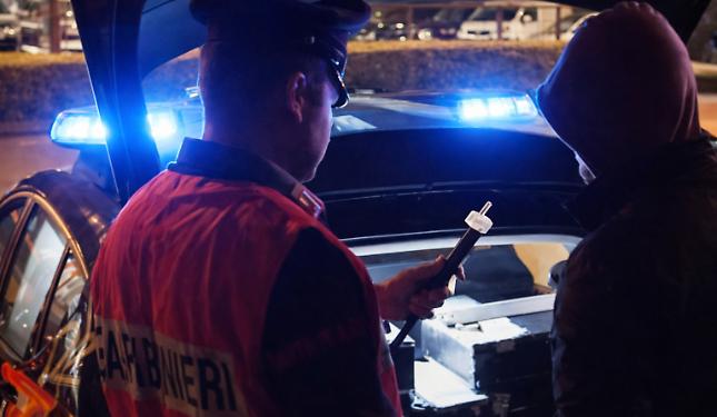 Tutto liscio, nella notte del "Veglione" non salta nessuna patente