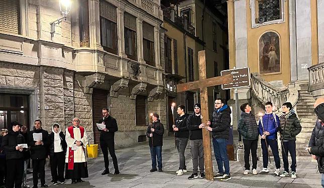 Via Crucis dal Borgato a San Filippo, sostando in ascolto e preghiera