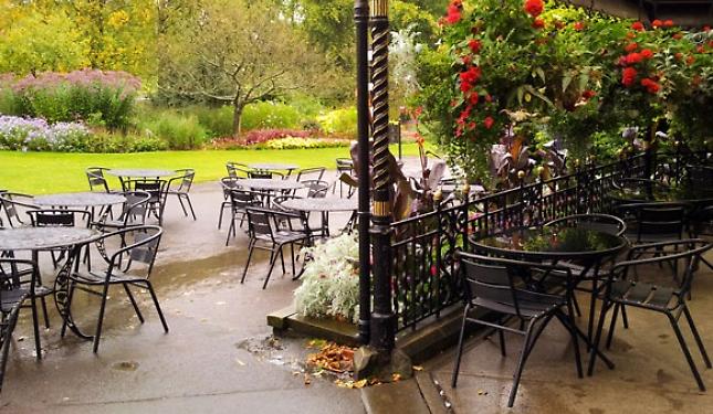 Occupazione suolo pubblico: controlli in paese su dehor, ponteggi e insegne pubblicitarie