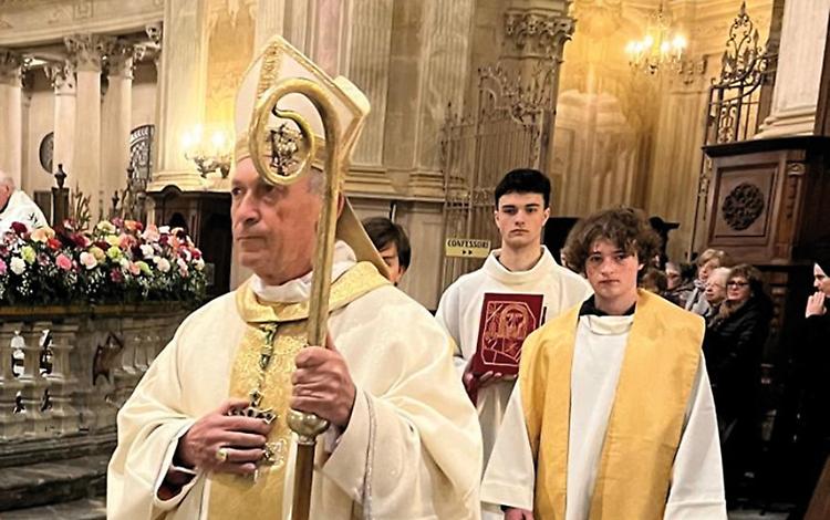 Gli auguri del vescovo: &laquo;Una Pasqua che generi pace nel segno di Cristo risorto